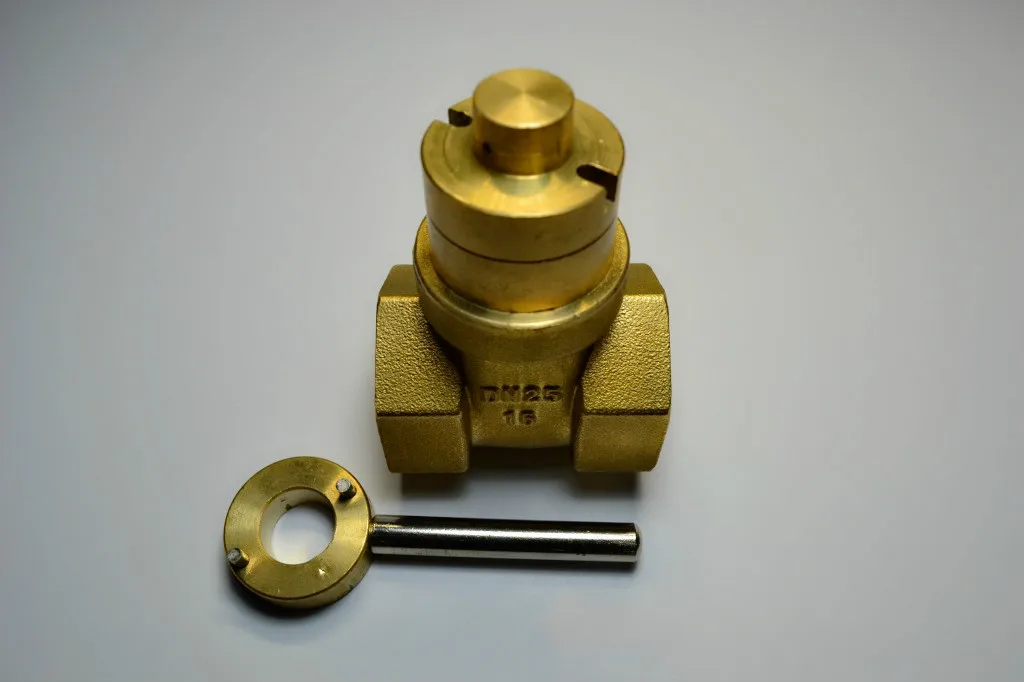 

Brass Key Lock Gate Valve Female Thread gas oil water