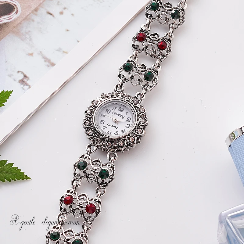 2022 New Fashion Bracelet Women Watches Top Brand Luxury Rhinestone Ladies Quartz Women Watches Relogio Feminino Montre Femme