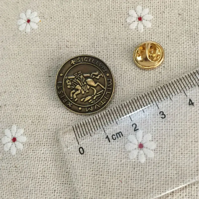 Knights Templar Seal Crusaders Solomons Temple Lapel Pins and Brooches Masonic Free Masons Badge Gift for the Lodge