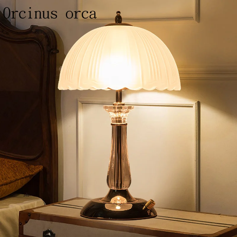 

Modern minimalist bedroom bedside lamp lamp creative fashion warm wedding celebration study lamps