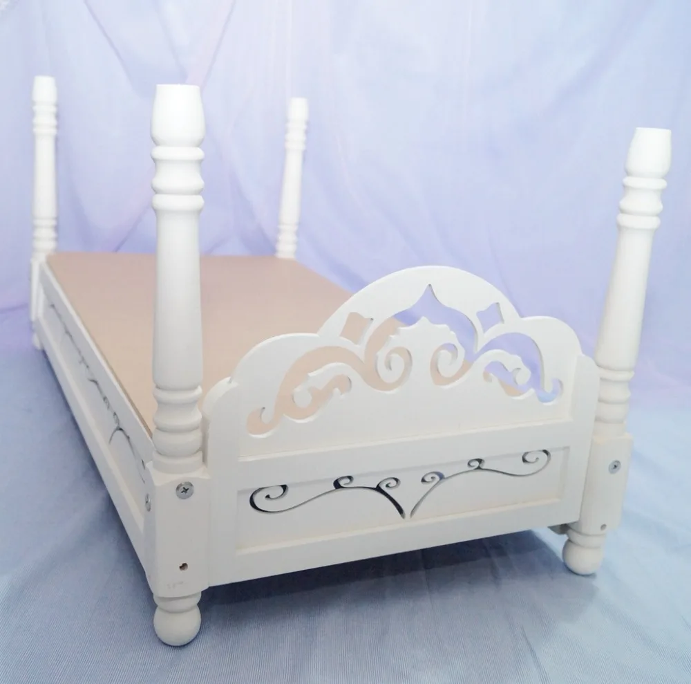 BJD Mini  Furniture White Wood Bed Sleeping Bed For 1/3 24