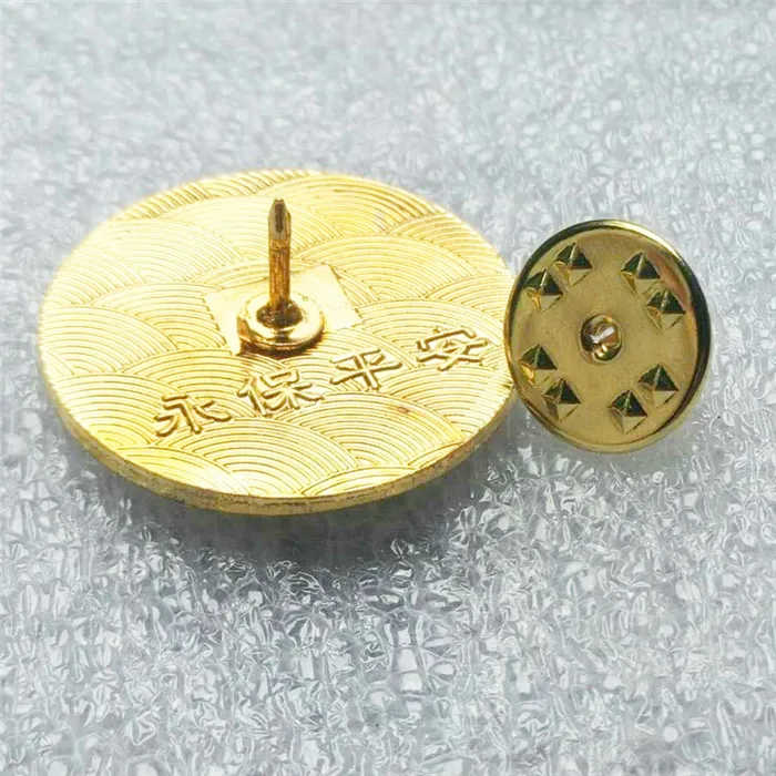 Chairman Mao\'s Statue Mao Zedong\'s Chest Statue Cultural Revolution Memorial Collection Genuine Badges 2.5 Cm pin pins