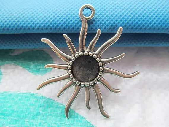 Free Shipping 20pcs 12mm Sun Pendant Tray, Bezel Setting,12mm Cabochon Tray - Antique Bronze,Antique Silver tone