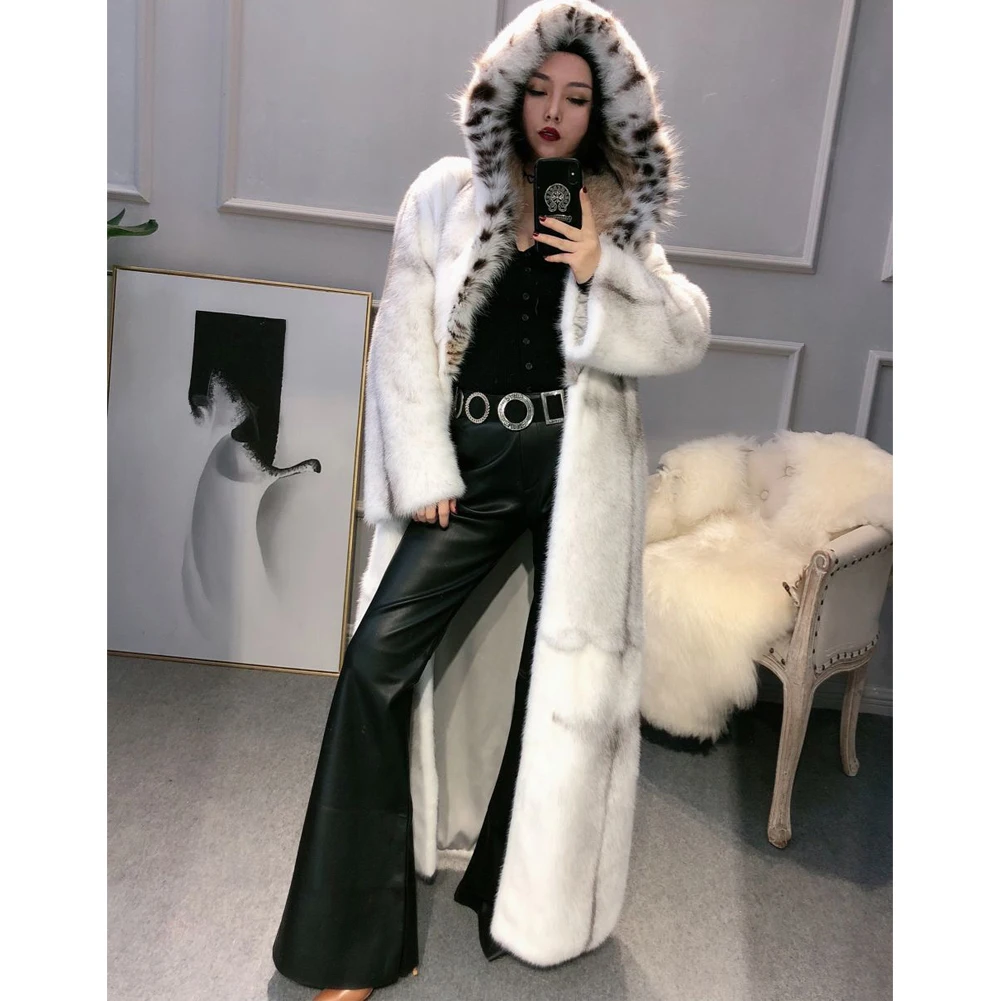 Women's Imported Mink Fur Coat Women's Bobcat Fur Hat Mink Fur Coat Women's Winter Long Warm Jacket