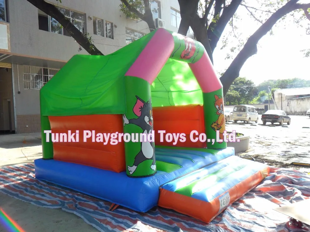 small inflatable castle bouncer