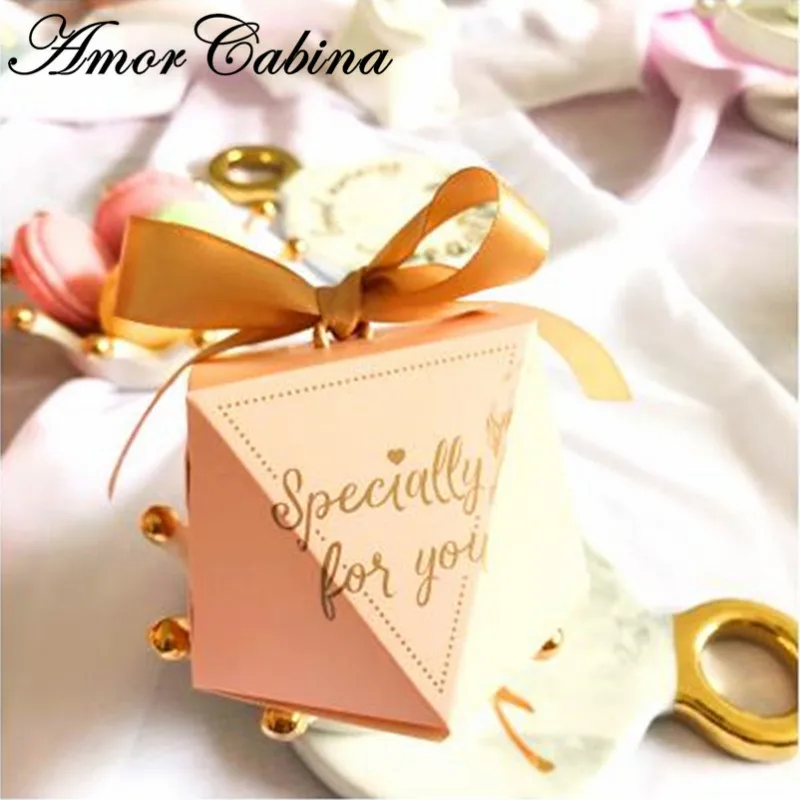 

50pcs European Pink Creative Diamond Shape Candy Box Wedding Gift Box Christmas Party Decoration Chocolate Bag with Ribbon