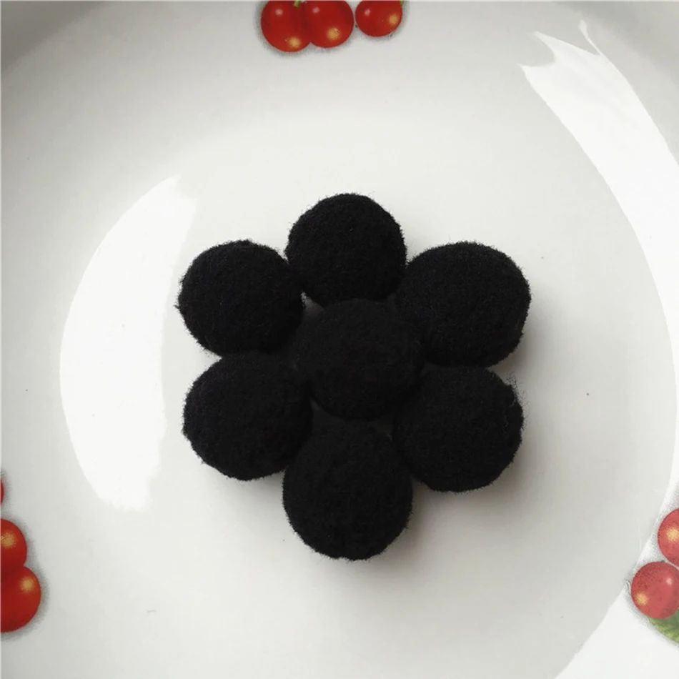 100Pcs/Bag 25mm Black Pompom Craft DIY Soft Pom Poms Fur Balls Wedding Decor Diy Material Early Learning Creative Hair Pompon