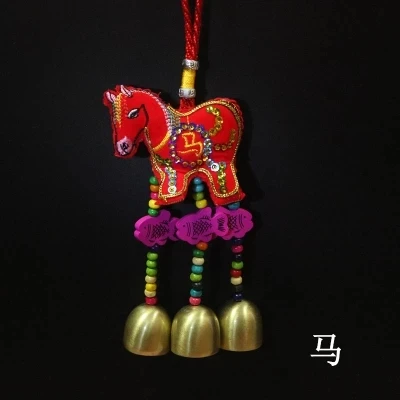 The new national wind, embroidered wind chimes. Chinese knot, car hanging cloth art animal pendant. Chinese zodiac year gift