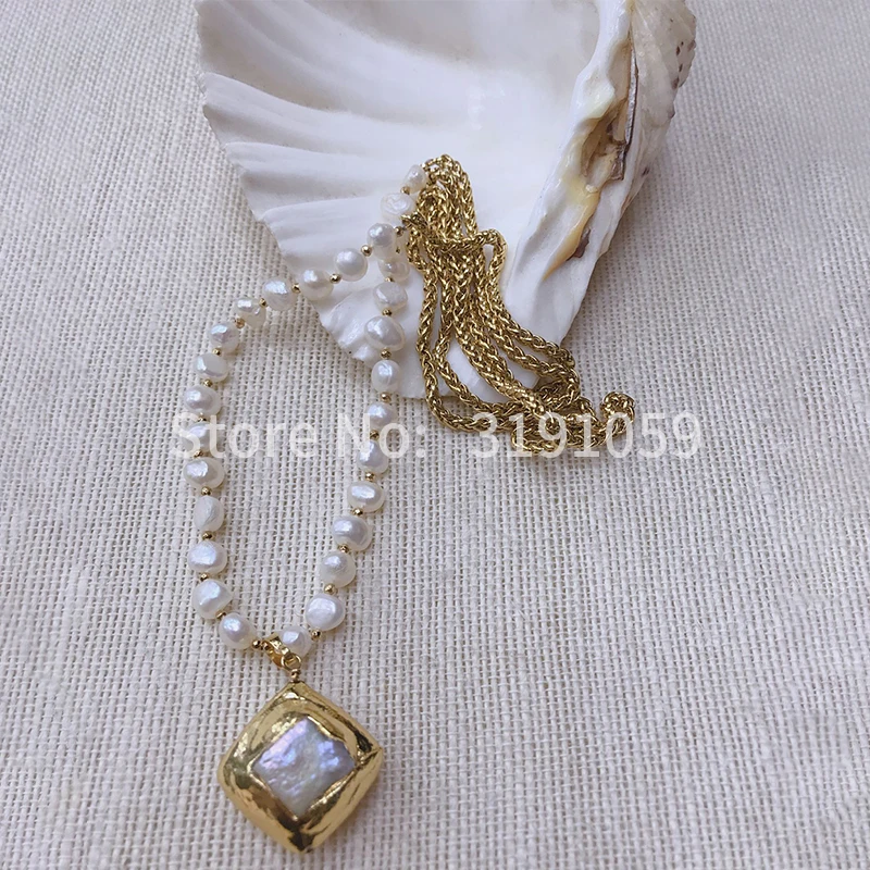 New European and American foreign trade decoration 2018 accessories gold glitter pearl necklace sweater chain female