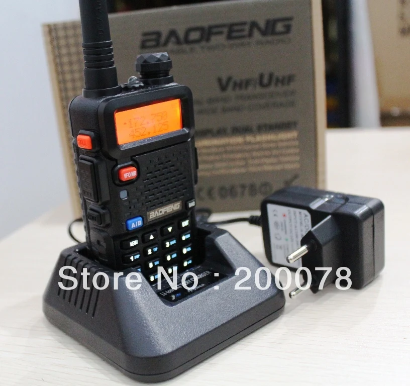 New baofeng uv 5r two way radio uv-5r dual band walkie talkie vhf/uhf transceiver FM radio SOS bright flashlight + accessories