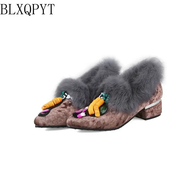 

2018 New Fashion Small Big Size 32-48 Shoes Woman Autumn Winter Fur Ladies Loafers Pointe Toe Casual Wedding Party Shoes 018-21