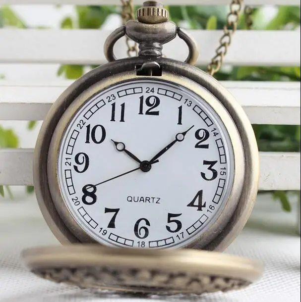 New fashion quartz 5 petals hollow out woman classic clock Necklace pocket watches gift