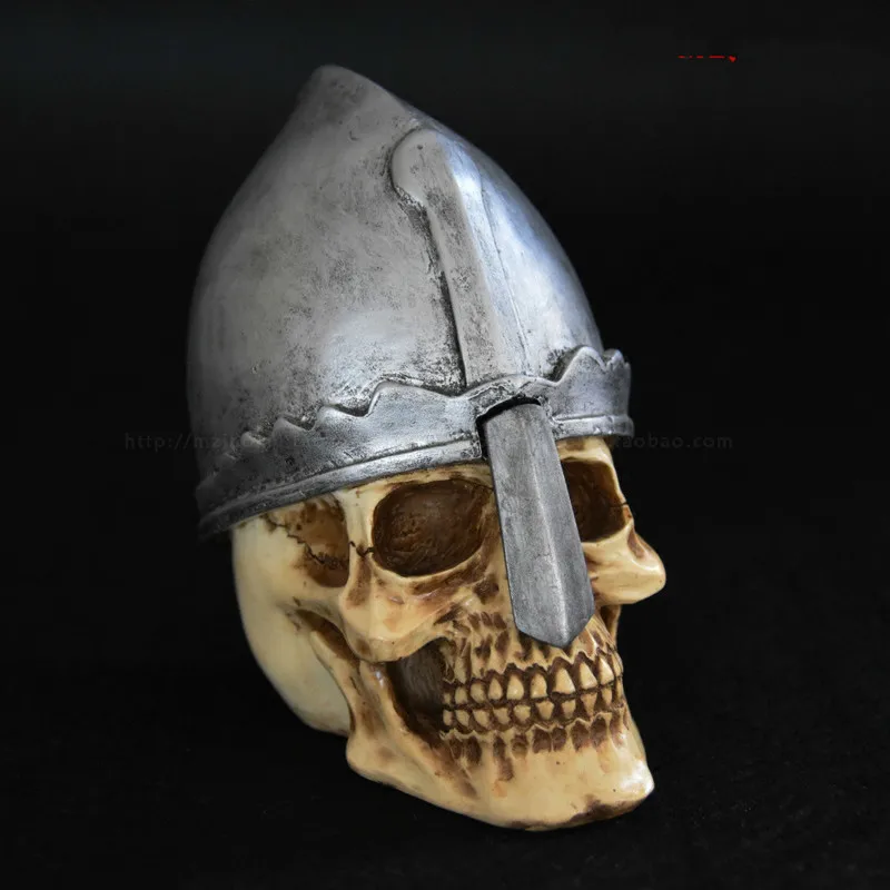 Medieval knight skull head ornaments halloween personality retro bauble creative funny terror gift brave soldier cranium