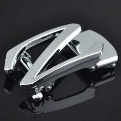 Hot letter automatic buckling belt buckling alloy buckling head letter buckling skin leading LY137-690 automatic belt buckle