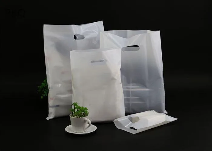 100pcs Large Plastic Shopping Bags with Handle Festival Gift Bag Package White Clothing Bags ( Custom Logo MOQ 500pcs bags )