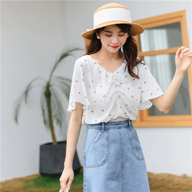 Summer New Korean Shirt Women V-collar Flare Sleeve Printed Wrinkle Blouse Top Girl Temperament Loose Short Sleeved Shirts H9161