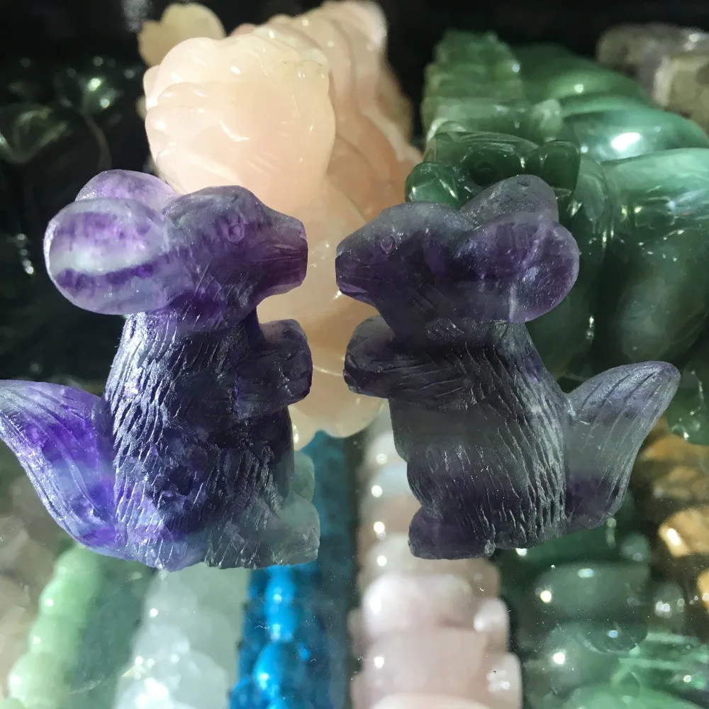 1pcs Natural and beautiful fluorite kangaroo 70g