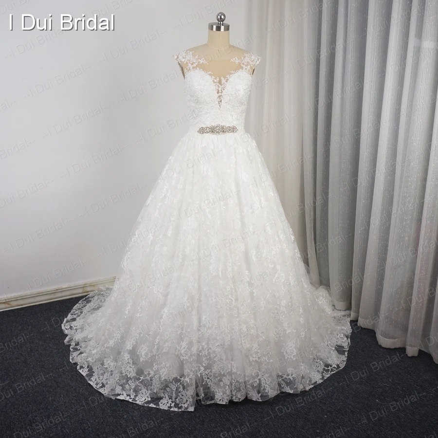 Sleeveless Wedding Dress Lace Layer Pearl Beaded Crystal Belt Plus Size Bridal Gown