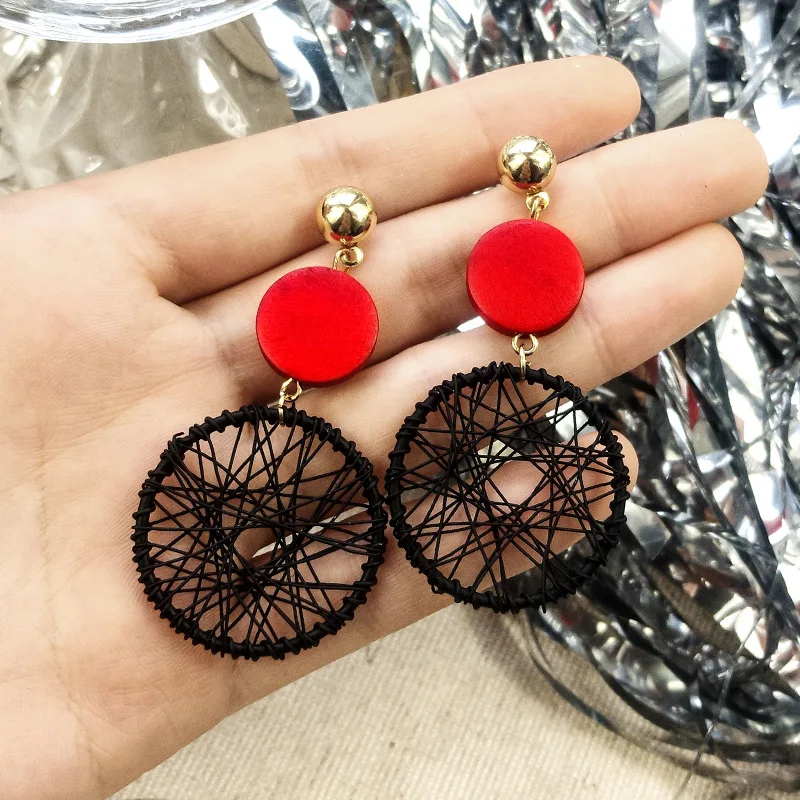 New Exaggerated Big Circle Earrings Female Temperament Personality Wild Circle Ring Pendant Earrings Long Paragraph Many Colour