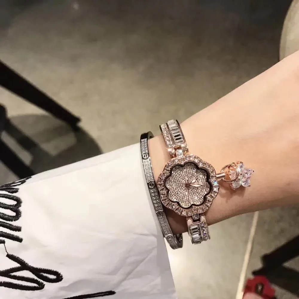 Ultra Thin Women Bracelet Watches Luxury Full Crystals Fashion Watch Rhinestone Flower Tassel Wrist watch Romantic Floral Case