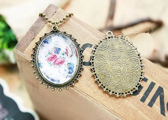 5pcs Antique Silver/Antique Bronze Oval Base Setting Tray Bezel Pendant Charm,Border Flower,fit 30mmx40mm Cabochon/Cameo