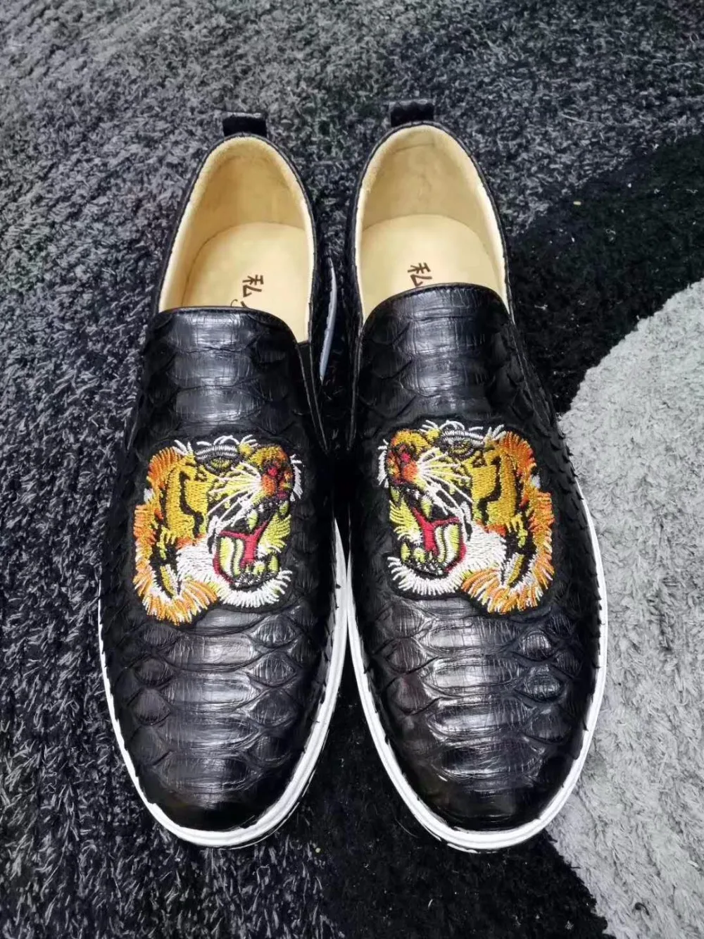 100% Genuine real Python skin leather men fashion shoe with cow skin lining soild quality shoe base 2019 new style men shoes