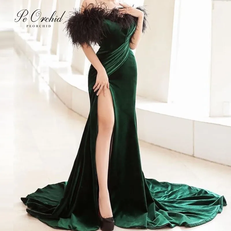 PEORCHID-vestidos formales largos De terciopelo con hombros descubiertos para mujer, traje De fiesta verde con corte y plumas, estilo sirena, Sexy, 2019