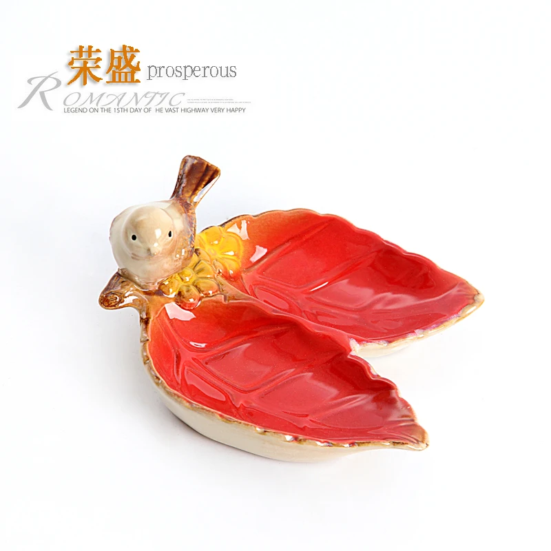 Ceramic fruit plate European bird dry fruit plate living room modern ashtray fashion creative storage jewelry plate soap dish