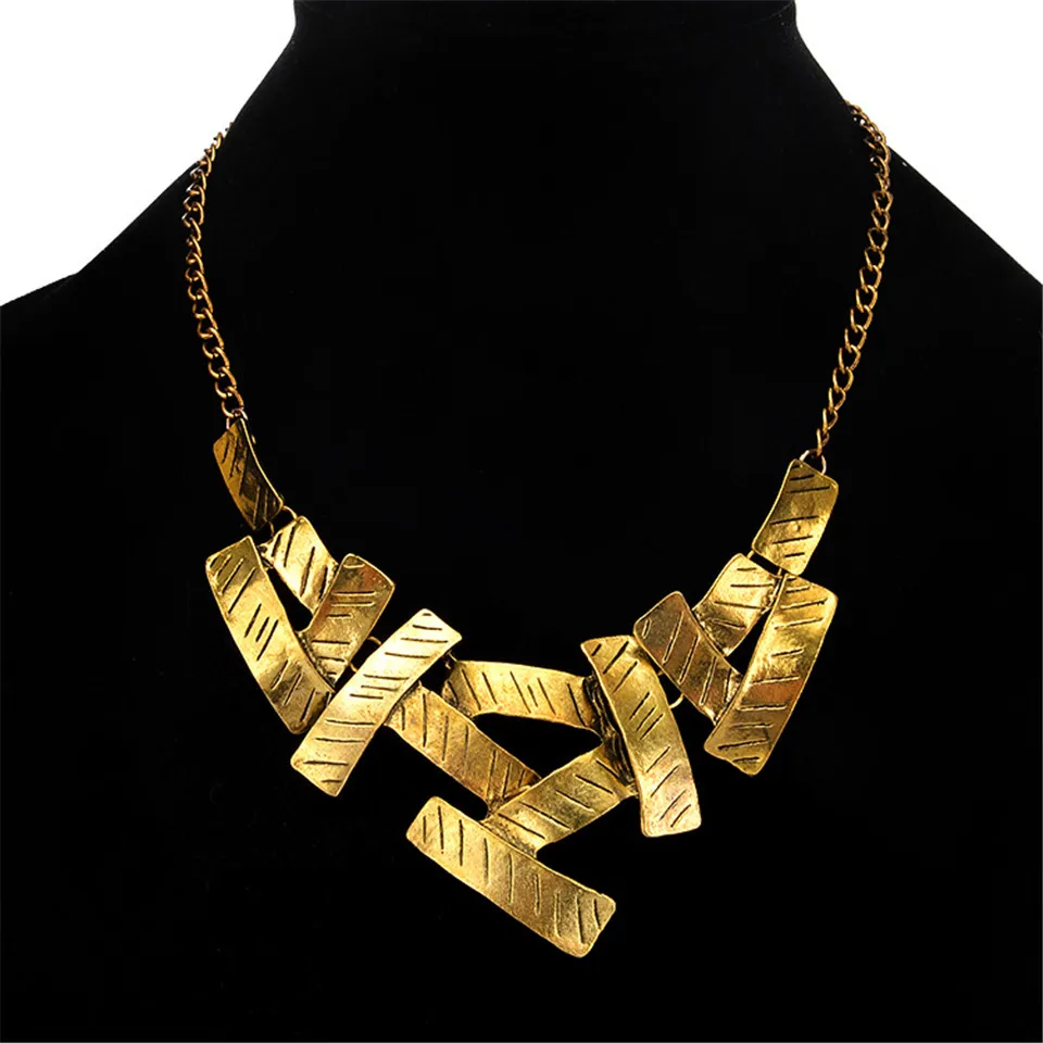 Women Geometric Square Necklace Fashion Wild Necklace Gold Color Charm Female Clothes Accessories