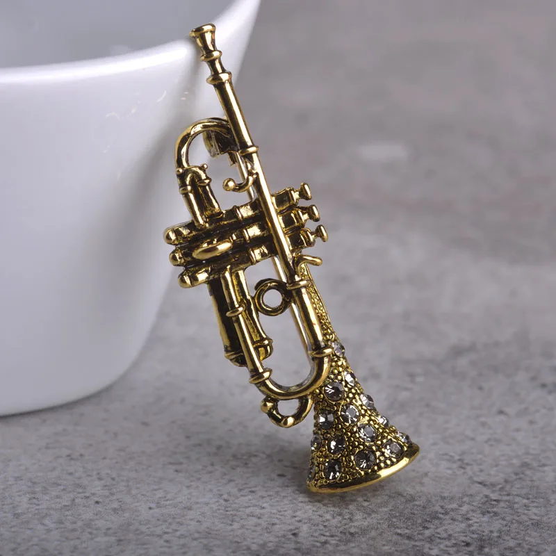 

Madrry Cool Saxophone Shape Brooch For Woman Men Antique Gold color Crystal Broches Lapel Pins Hats Dress Scarf Pin Bijouteries