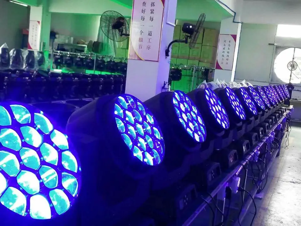 Guangzhou bee eye 19x15w 4in1 rgbw led moving head beam zoom wash light professional lighting stage