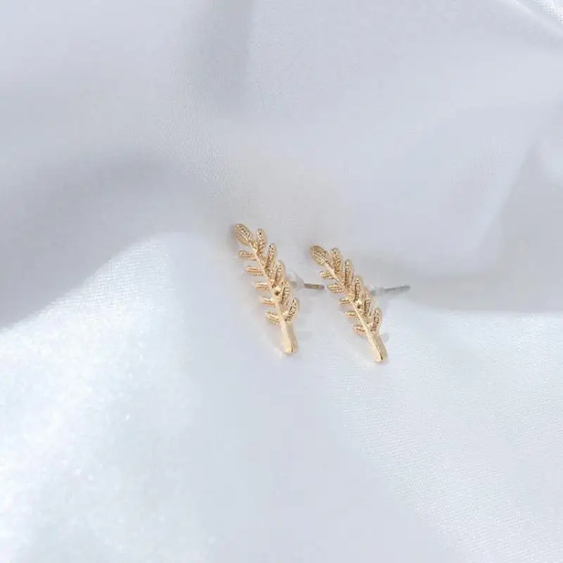 Wild Fashion Personality Feather Tree Leaves Fine Earrings Leaf Earrings For Women Pendientes Mujer Moda Stud Earrings Brincos