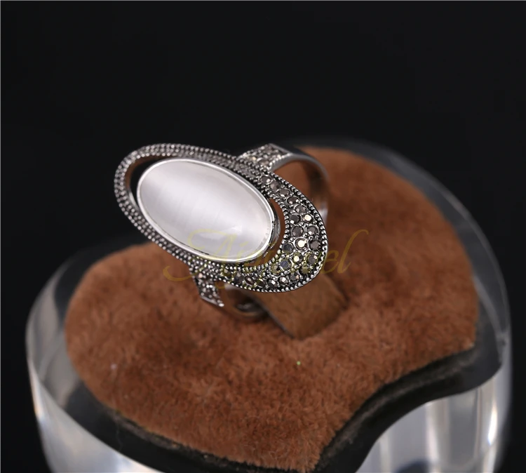 Hot Selling Ajojewel Brand Fashion Accessories Ancient Way Retro Vintage Black CZ White Opal Jewelry Rings For Women