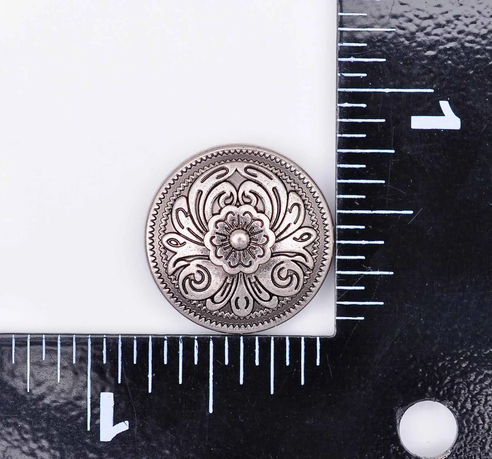 20X 20*20mm Antique Brass/Silver Western Cowboy Flower Conchos Button For Saddles Headstall Bridle Leathercraft Decor