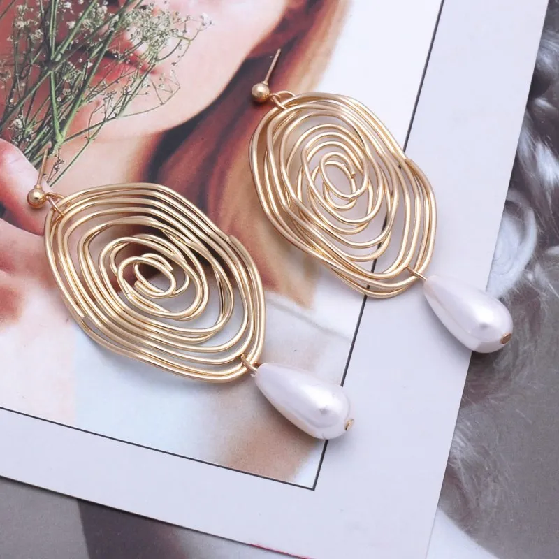 Korean Fashion Simulated Pearl Drop Earrings for Women Geometric Metal Pendant Ear Wedding Party Jewelry Accessories