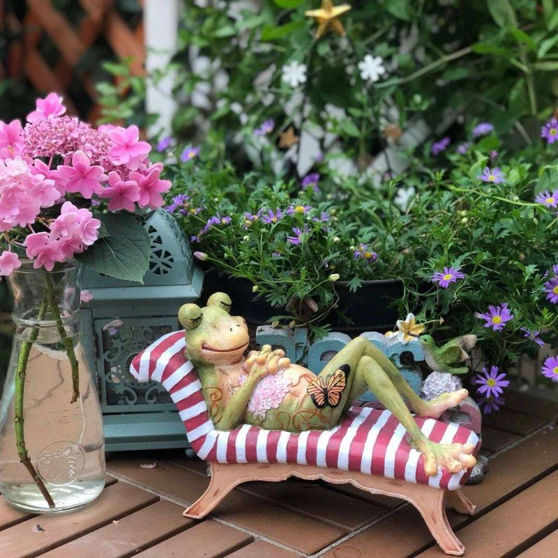 Outdoor Gardening Resin Lying Frog Sculpture Ornaments Courtyard Figurines Decoration Garden Villa Furnishing Accessories Crafts