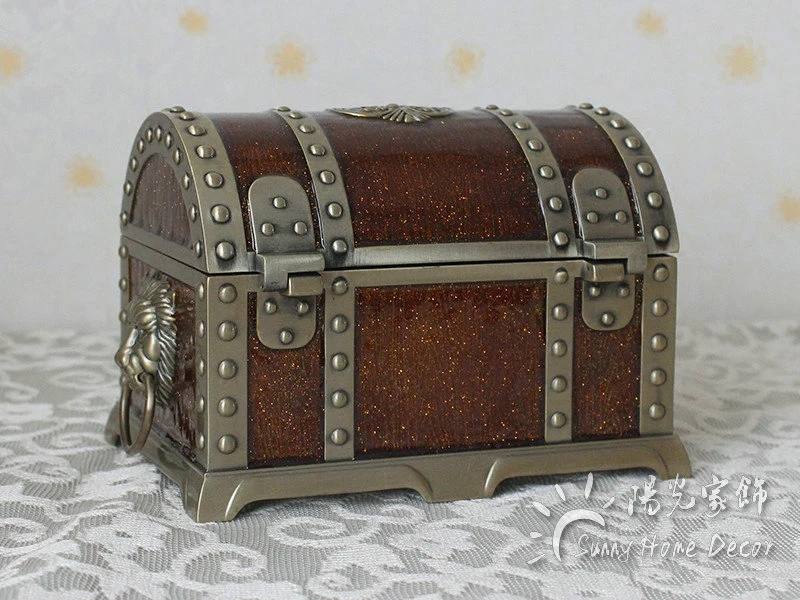 Large Size Pirates of the Caribbean Treasure Jewelry Box, Vintage Organizer, Metal Jewelry Case, Storage Box, Z080