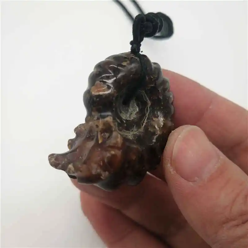 Natural stone pendant pendulum Spot color screw Jurassic snail pendants Green twine chakra pendule suspension