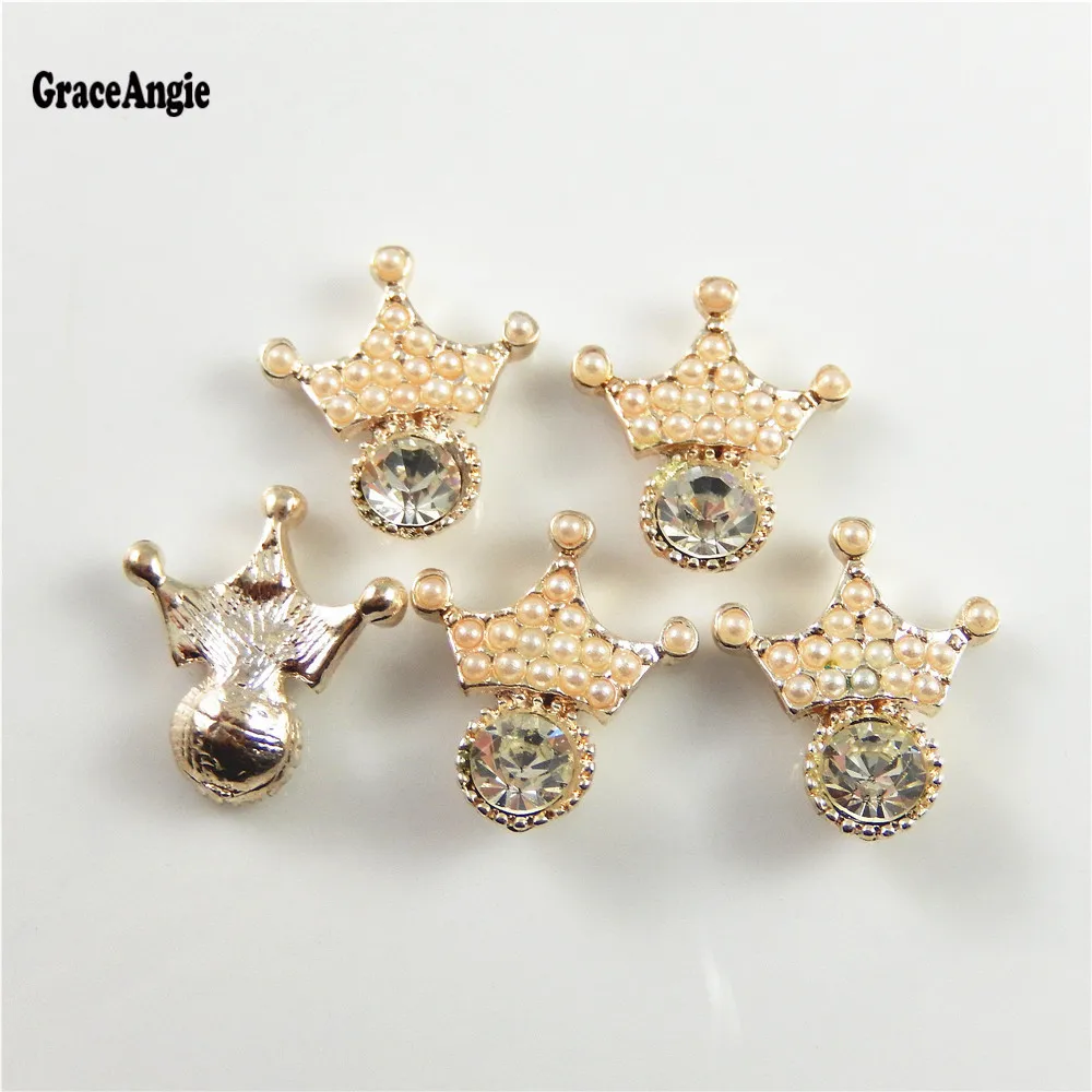 GraceAngie 6pcs/pack Shinny Romantic Classic Crown Charms Small Finding Private Design Accessory Hanging Art Collection Pendants