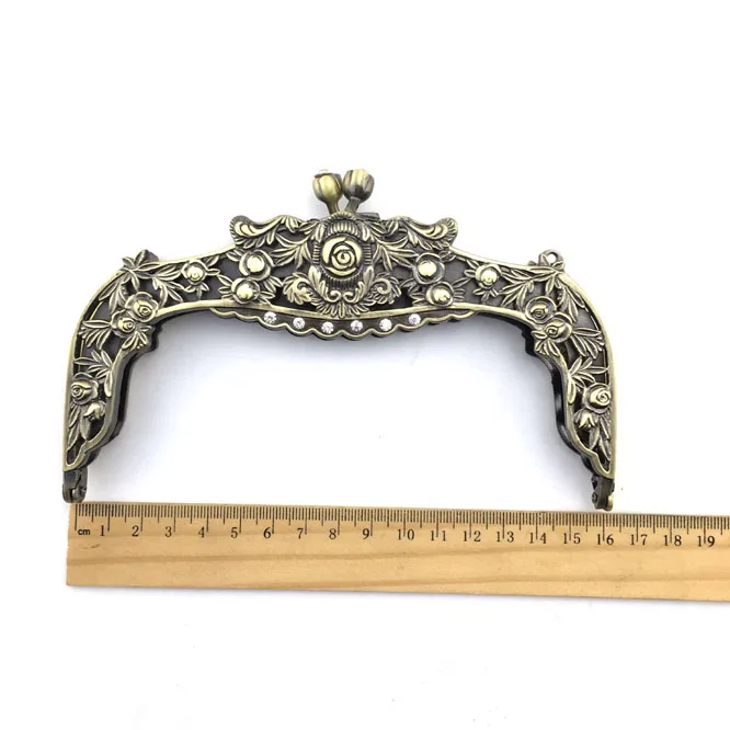 Bag Part China Factory Supply DIY Bag Accessories Vintage Sewing Purse Frame Bag Frame 16 CM  Metal Purse Frame Handbag Hanger