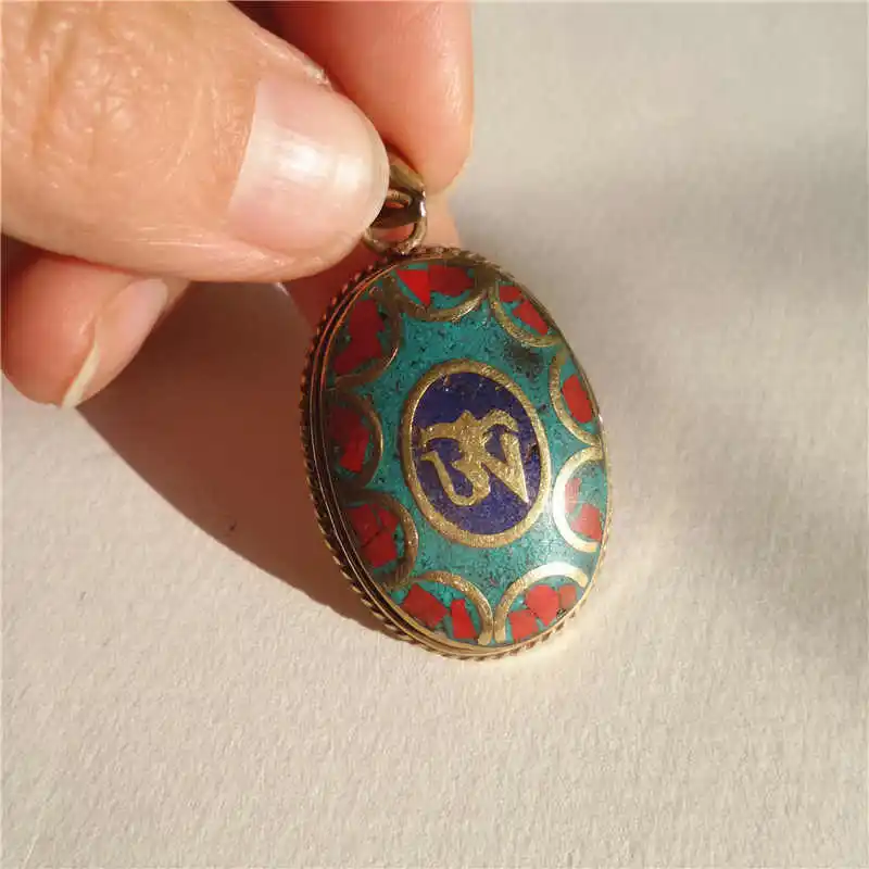 TBP326 Tibetan Amulet Charms OM Kalachakra Brass Inlay Colorful Stone