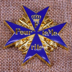 Germany gold blue max medal Highest Order of Prussia Merit Deutschland replica badge crown eagle brooch