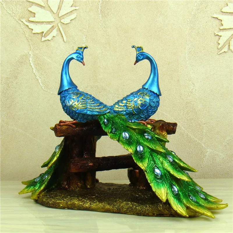 

Peacock Lovers Sculpture Handmade Resin Peafowl Couple Statue Ornament Craft Gift for Valentine's Day, Wedding and Home Decor