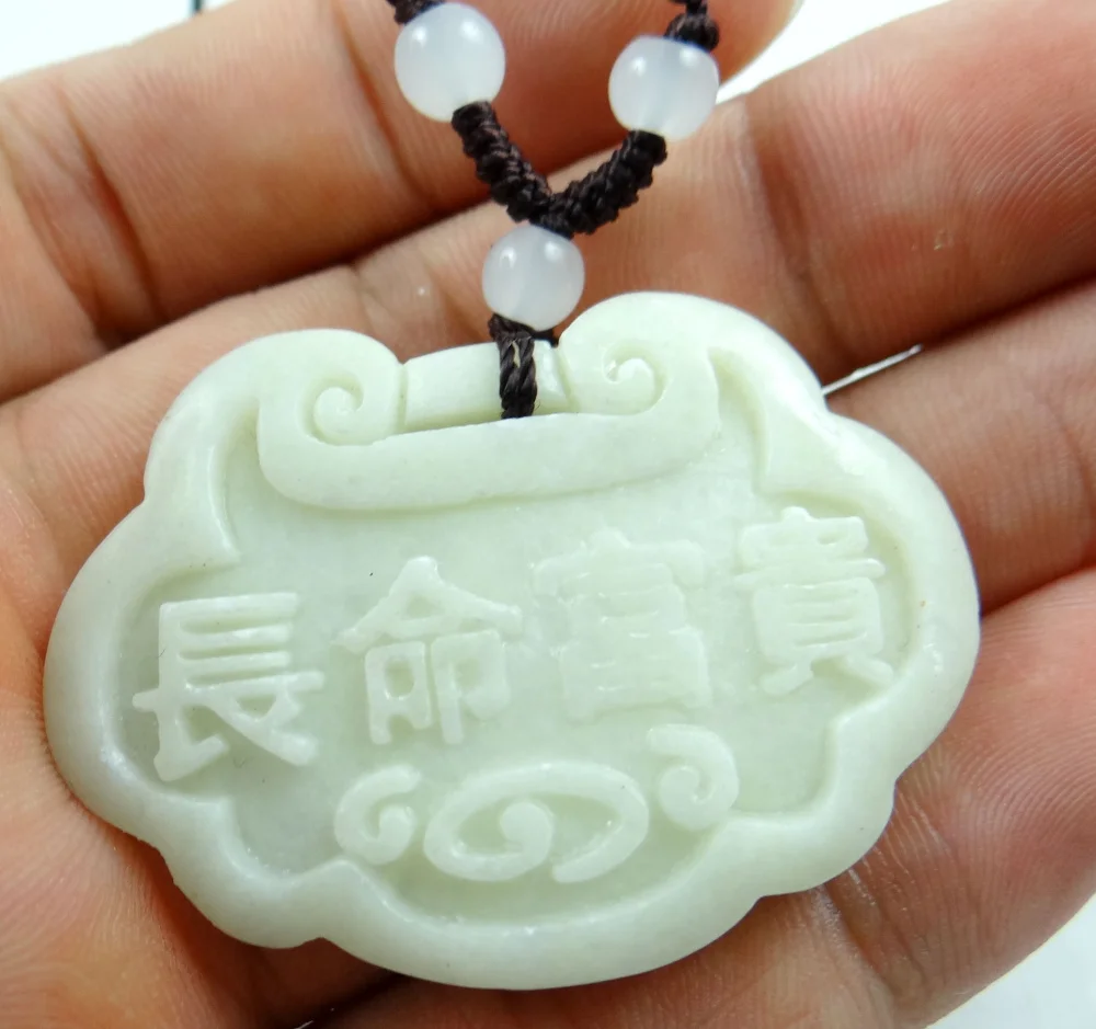 45*32MM Wholesale natural Chinese Liantian stone stone hand-carved statue of Bat money amulet pendant necklace