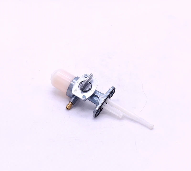 Free shipping motorcycle GS125 fuel tank switch petcock oil tap switch for Suzuki 125cc GN 125 engine spare parts HJ125-8 EN125