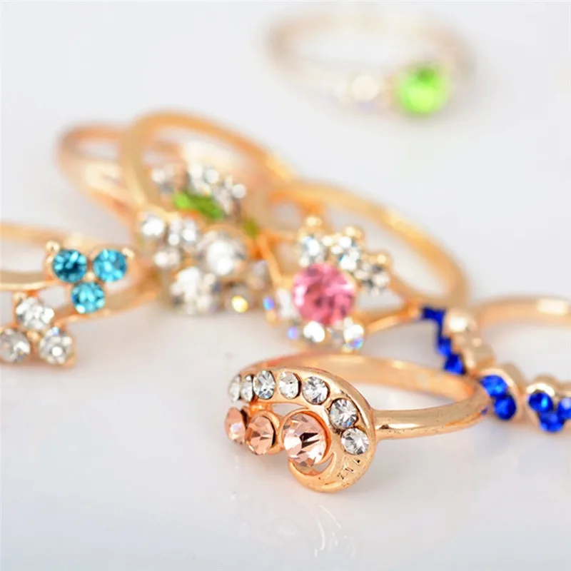 10 Pcs Gold Color Woman Rings Assorted Design Crystal Ring Cute Kid Child Party Small Size Adjustable Jewelry Wholesale Lot Gift