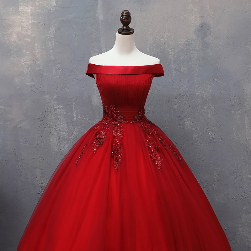 Fora do ombro vermelho quinceanera vestidos 2018 tule renda apliques frisado longos vestidos de baile vestidos de 15 anos