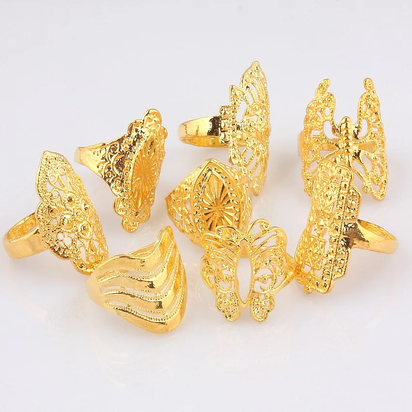 QianBei Wholesale 20pcs Mix Wedding Golden Color Engagement Flower Ring Fashion Jewelry For Women Big Ring