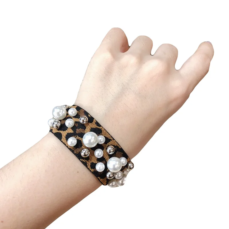 New Fashion Women Floral Hairbands Casual Adult Girls Beauty Hand Bands Cute Bracelet Artificial Pearls Headwear Handbands