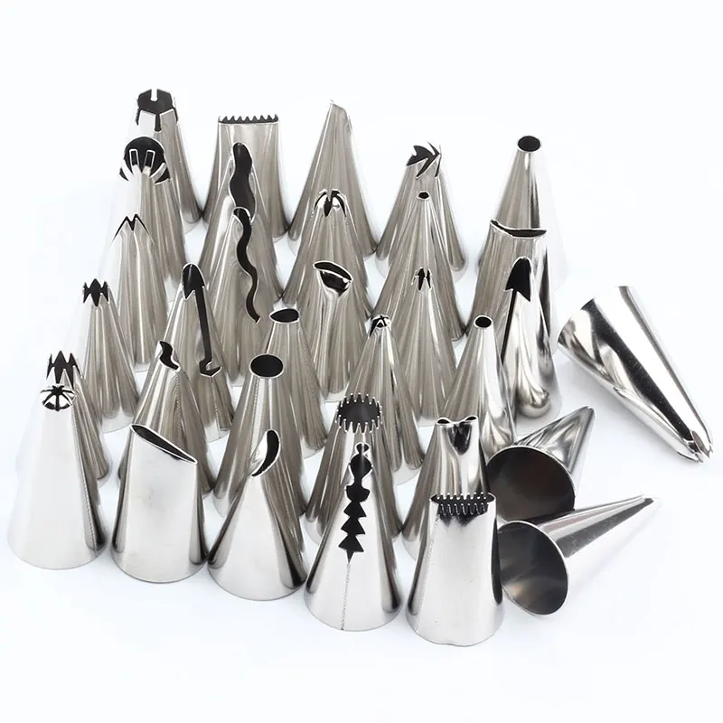 72Pcs/Set Icing Stainless Steel Piping Tips 1 Pcs Silicone Bag 3 Coupler 1 Brush Russian Nozzles Cupcake  Cake Decorating